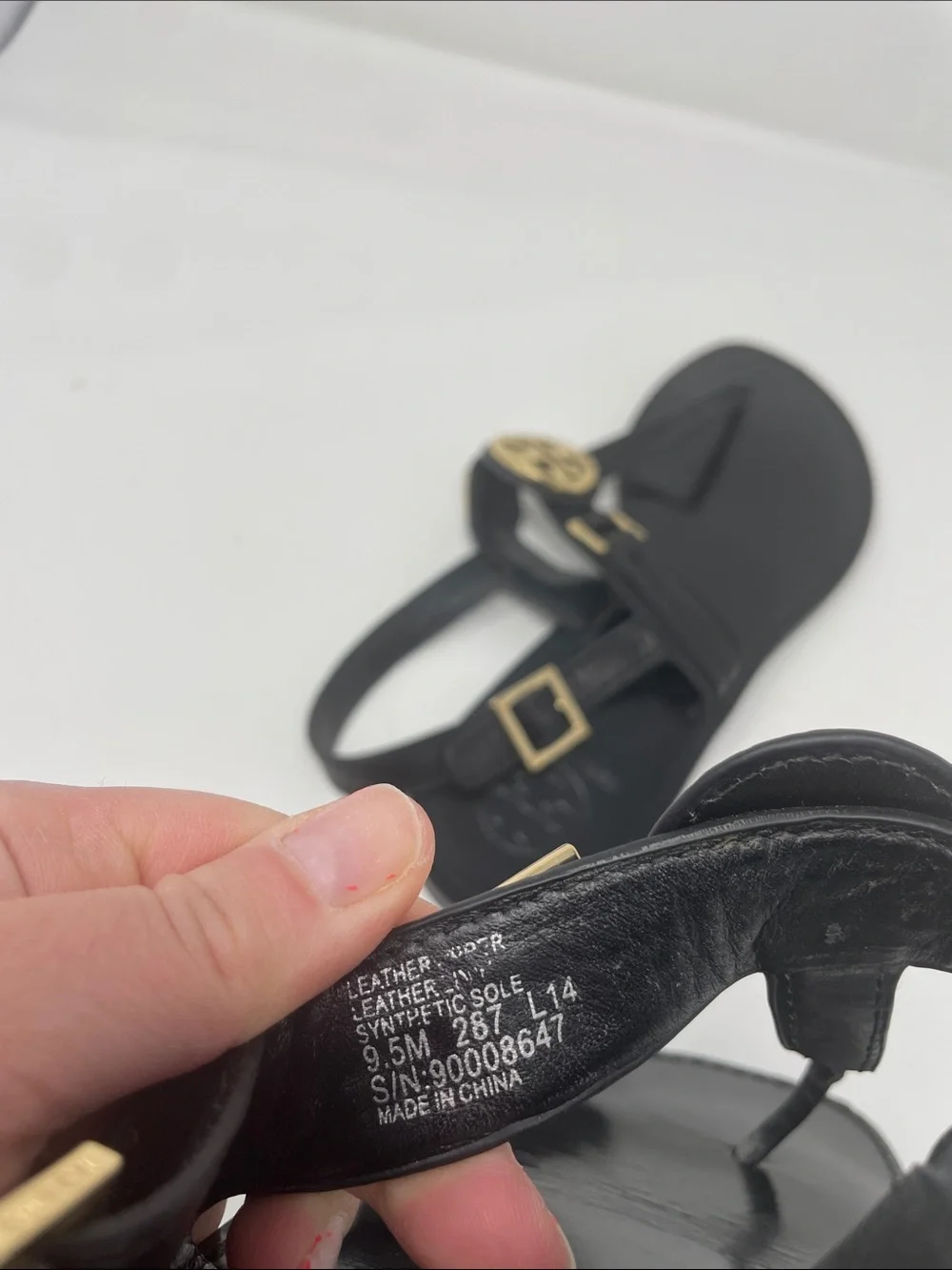 Tory Burch Cassia Black Thong Sandals Gold Logo Size 9.5